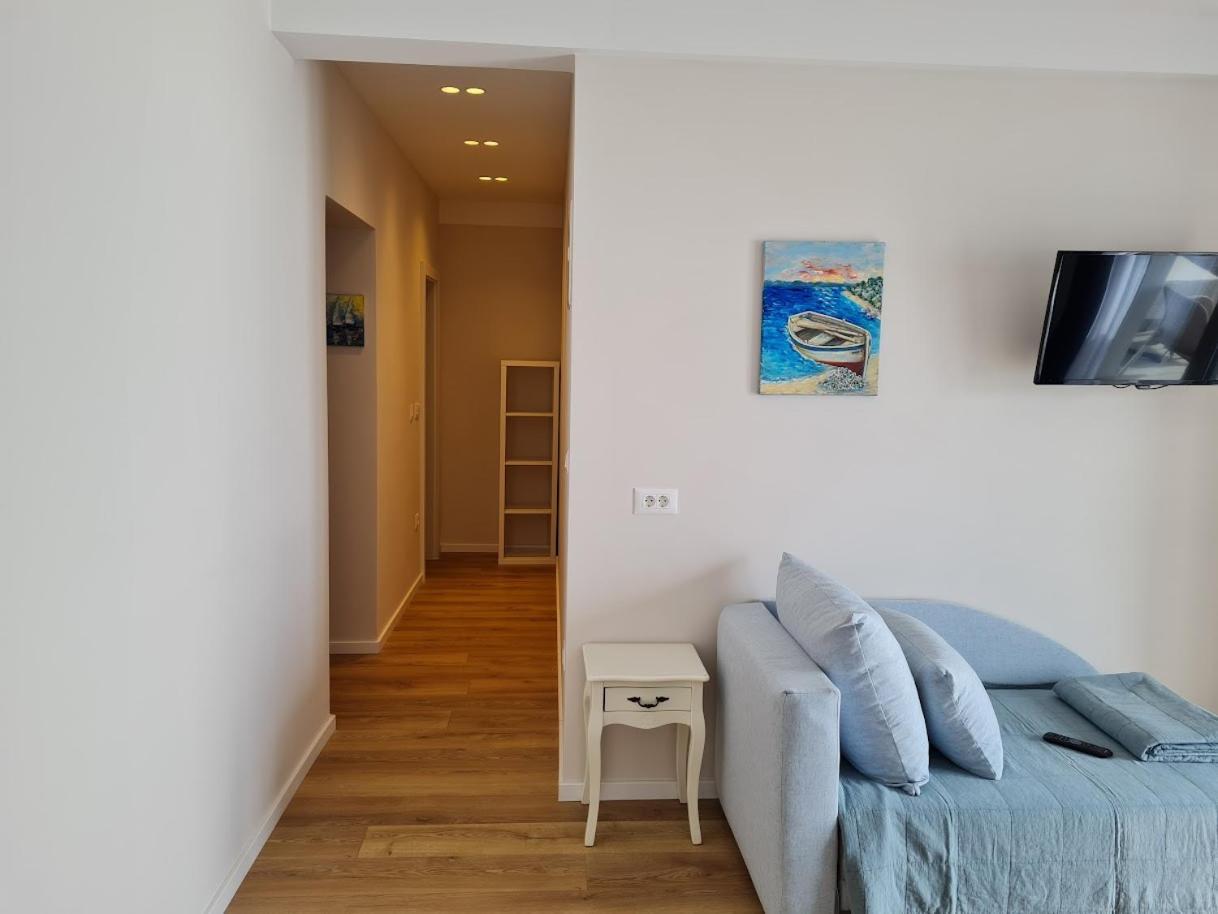 Beachfront Comfort Apartments Sinajko Podgora Exterior foto
